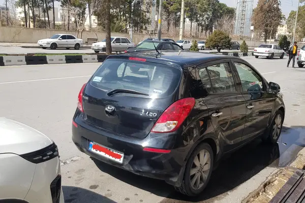هیوندای  i20