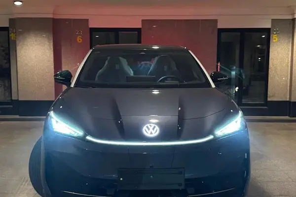 فولکس، آی دی یونیکس