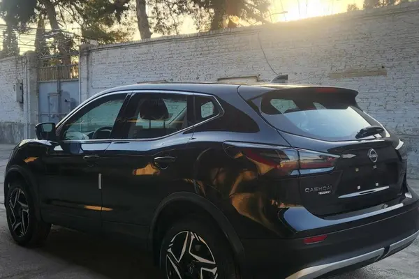 نیسان، قشقایی