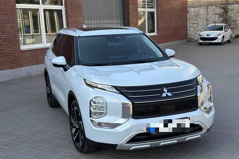میتسوبیشی، اوتلندر