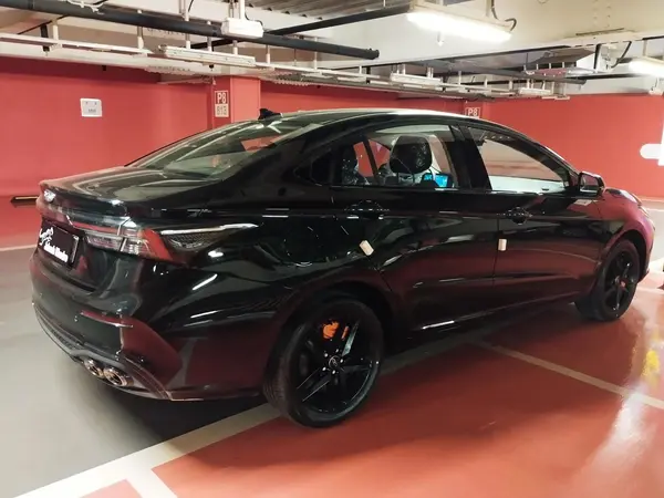 فونیکس، آریزو 6 جی تی (Z6 GT)