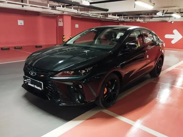 فونیکس، آریزو 6 جی تی (Z6 GT)