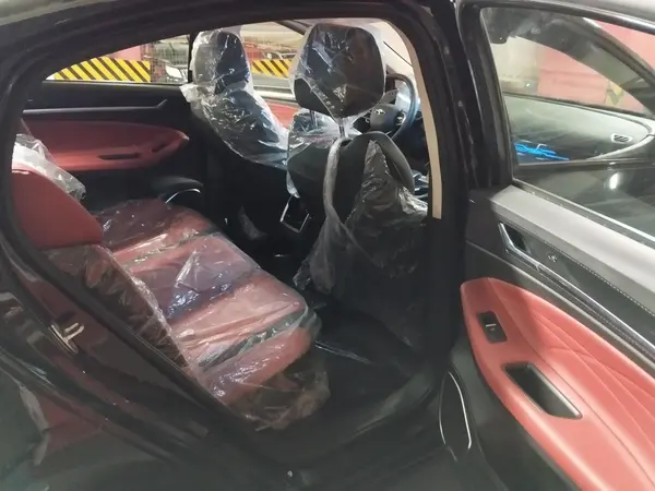 فونیکس، آریزو 6 جی تی (Z6 GT)