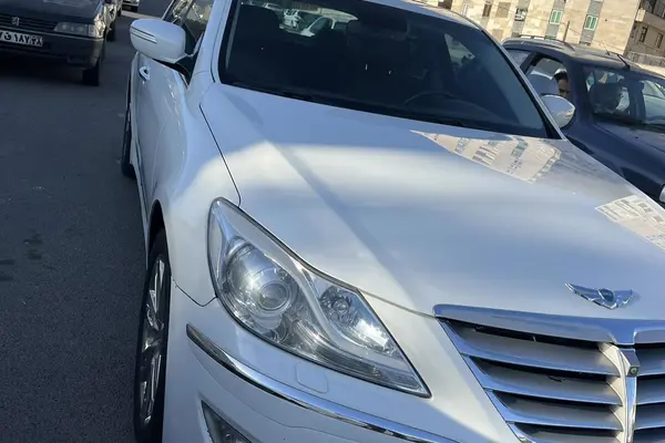 هیوندای  جنسیس