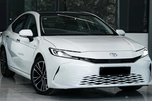 تویوتا، کمری هیبرید