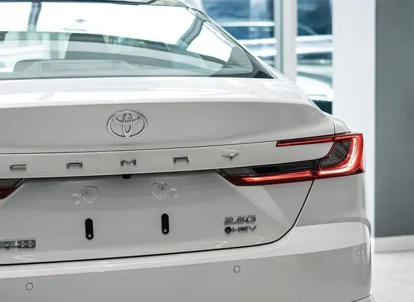 تویوتا، کمری هیبرید