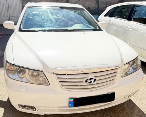 هیوندای، آزرا (گرنجور)