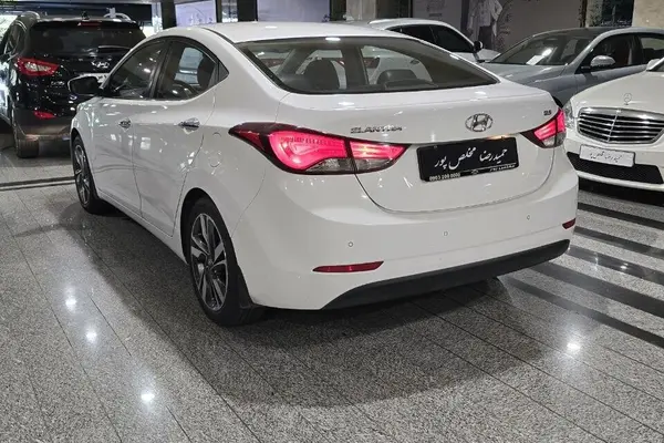 هیوندای  النترا
