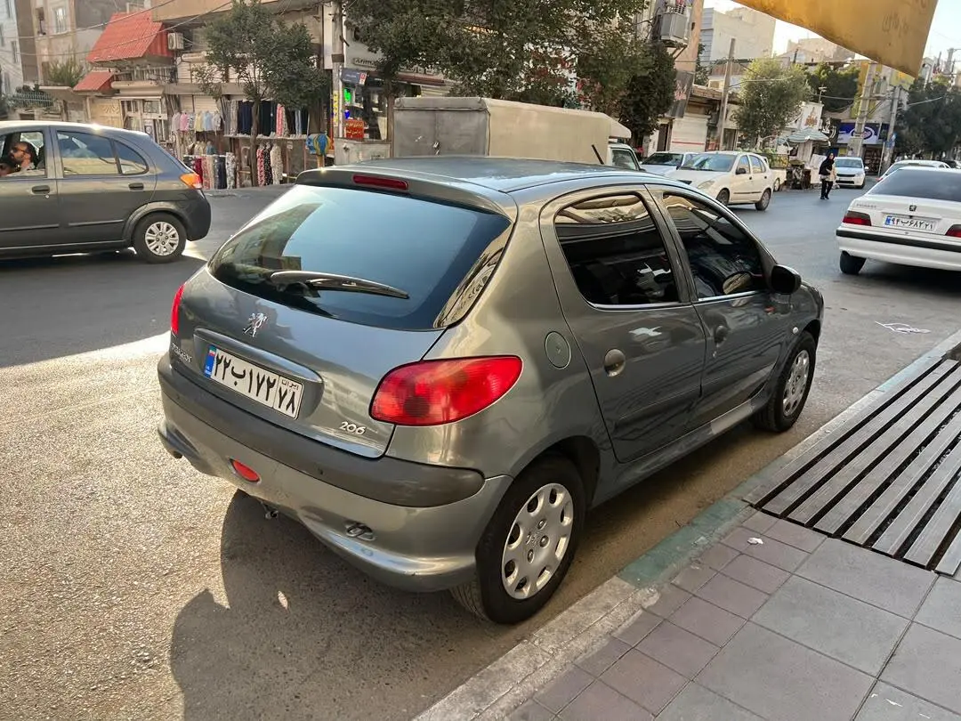 پژو،  206