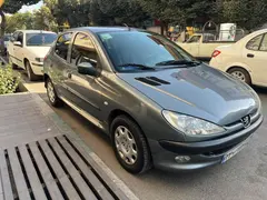 پژو، 206