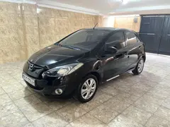 مزدا، 2 هاچ بک
