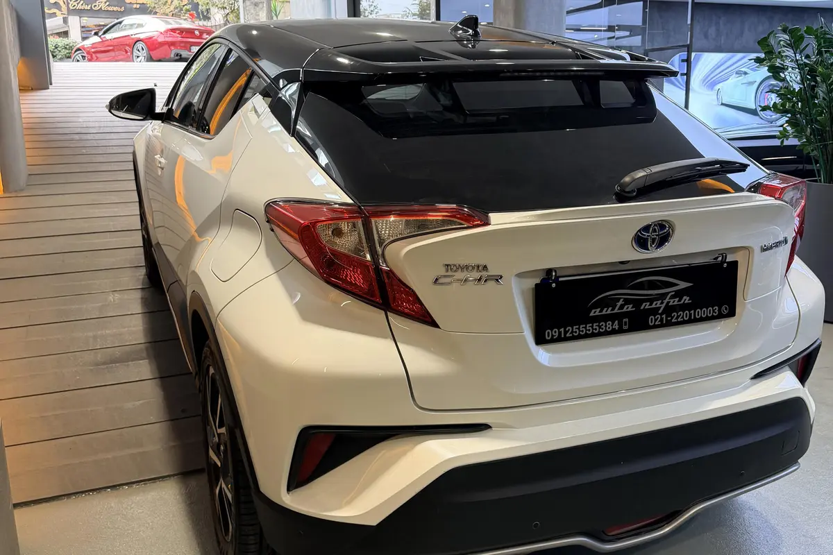 تویوتا،  C-HR هیبرید