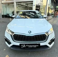 اشکودا، اوکتاویا پرو