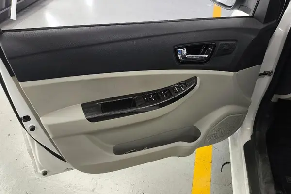 شاهین  اتوماتیک CVT