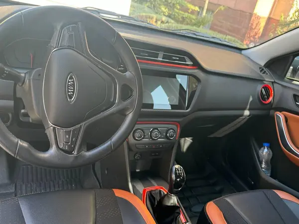 ام وی ام، X22