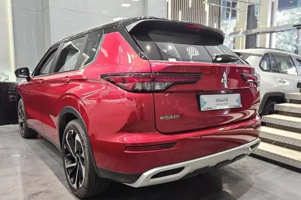 میتسوبیشی، اوتلندر