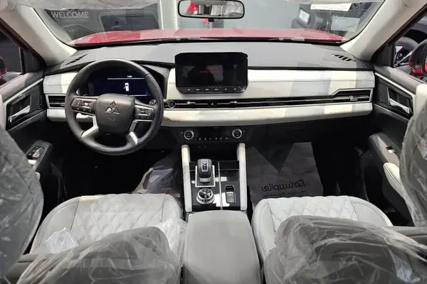 میتسوبیشی، اوتلندر