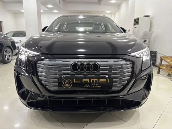 آئودی  Q5 e-tron