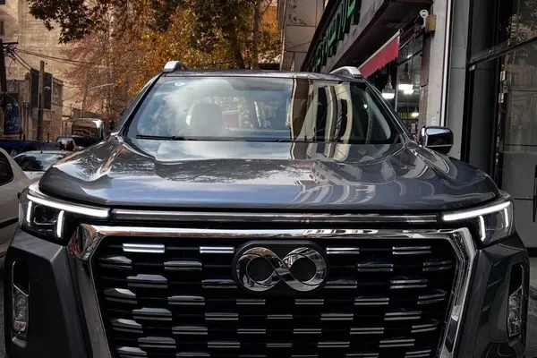 اینفینیت، اکسپلورر