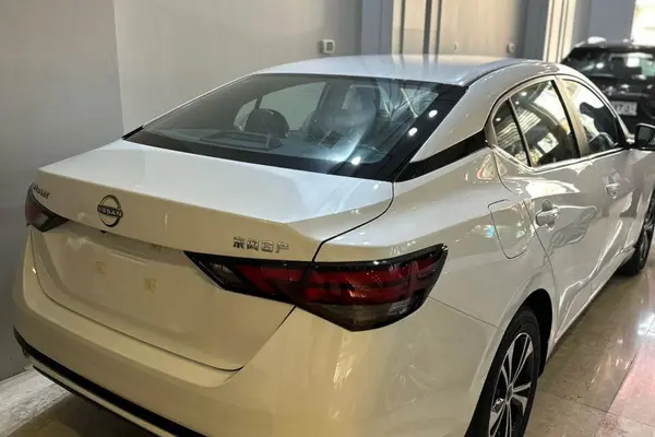 نیسان، سیلفی