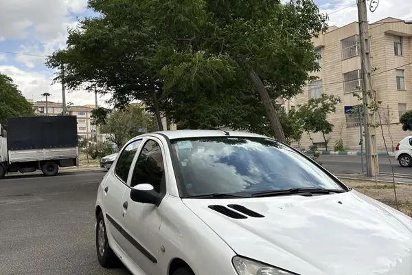 پژو  206