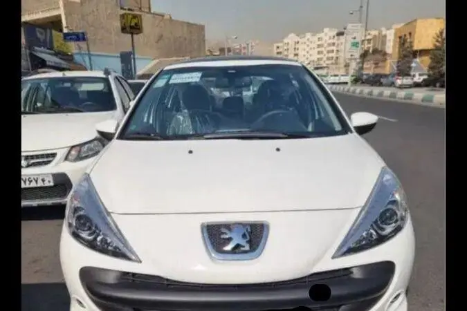 پژو،  207