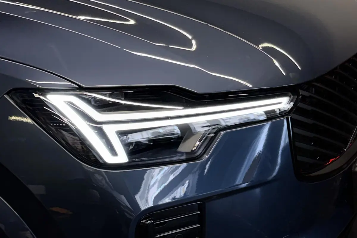 ولوو  XC90