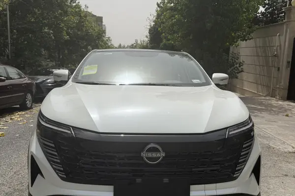 نیسان  قشقایی