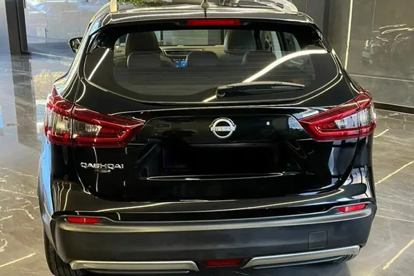 نیسان، قشقایی