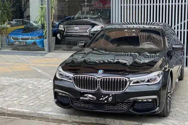 ب ام و، سری 7