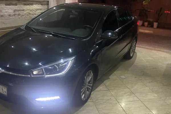 چری، آریزو 5