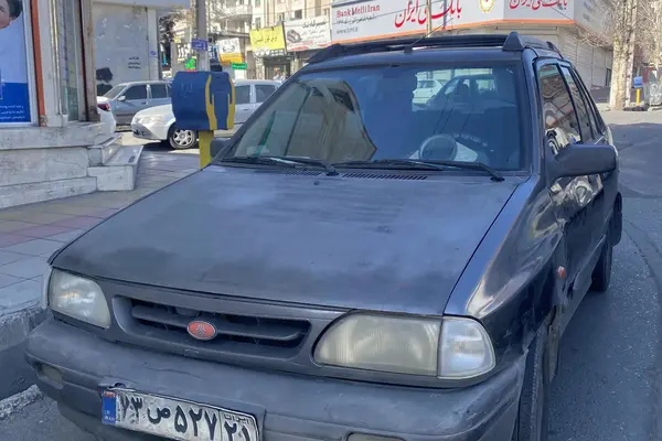 پراید، صندوق دار