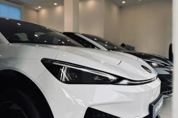 فولکس، آی دی یونیکس