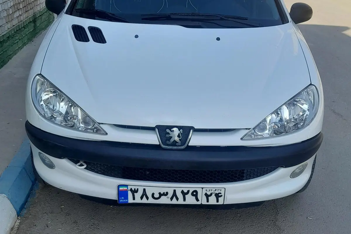 پژو،  206