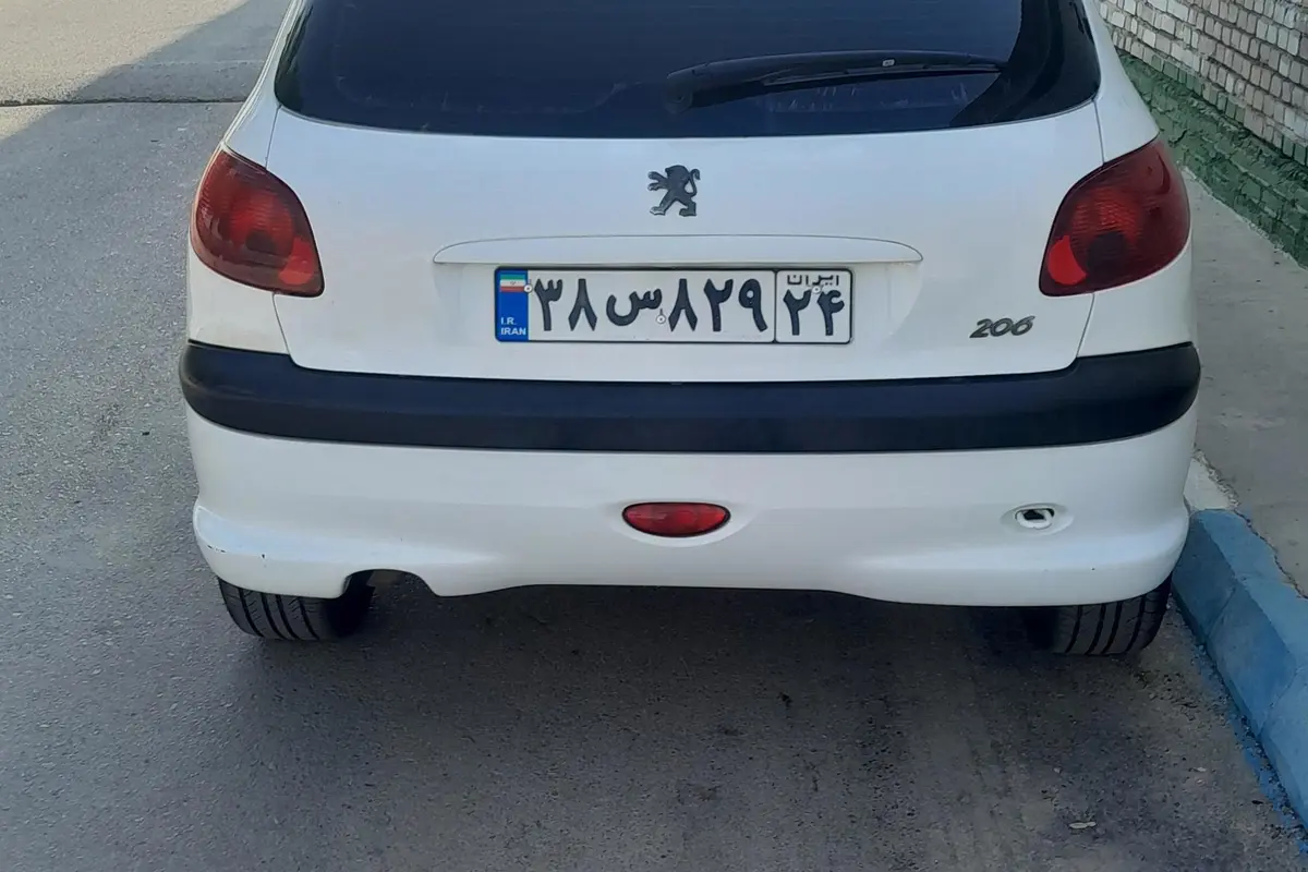 پژو،  206