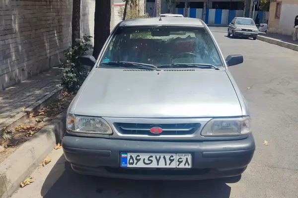 پراید، صندوق دار