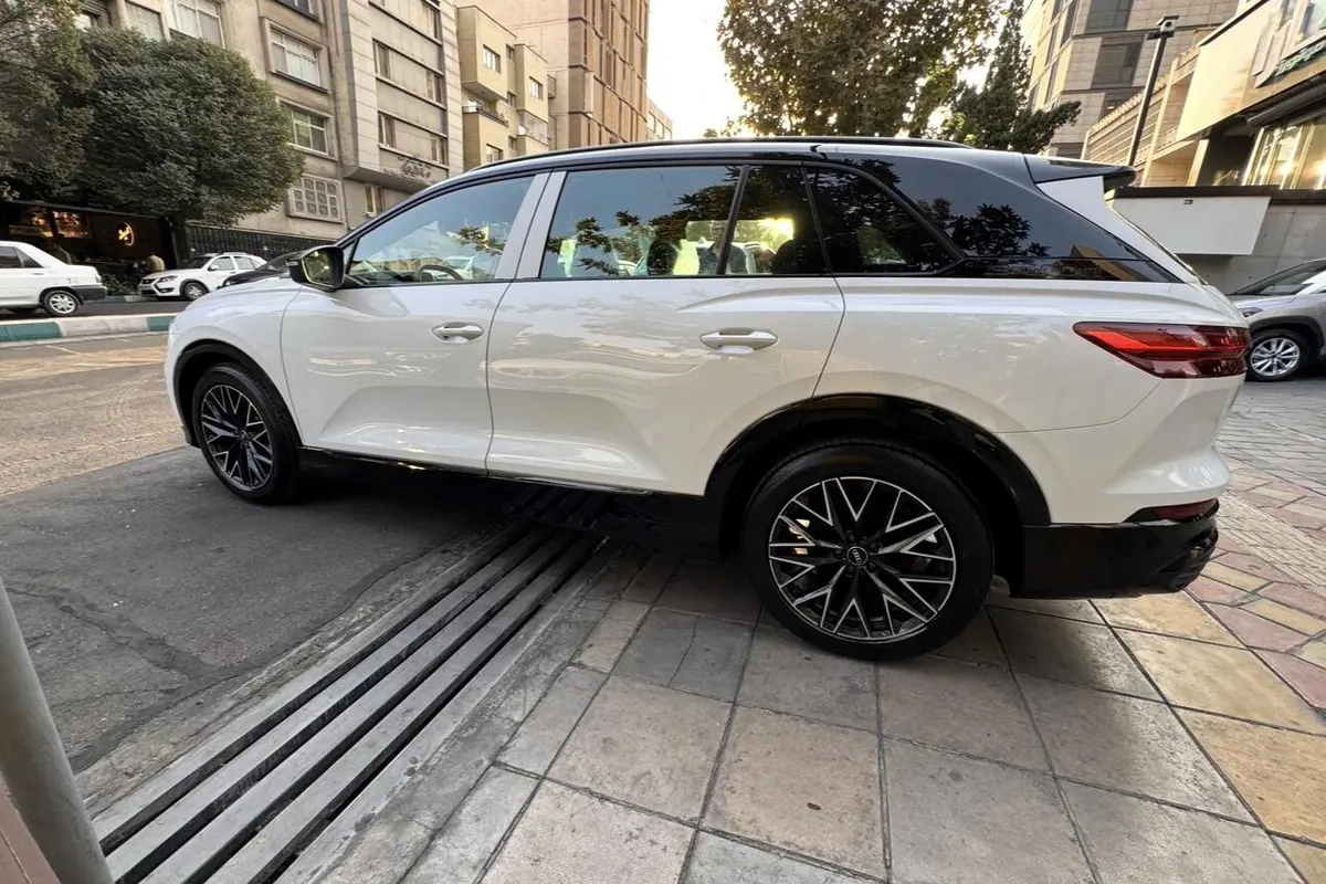 آئودی،  Q5 e-tron