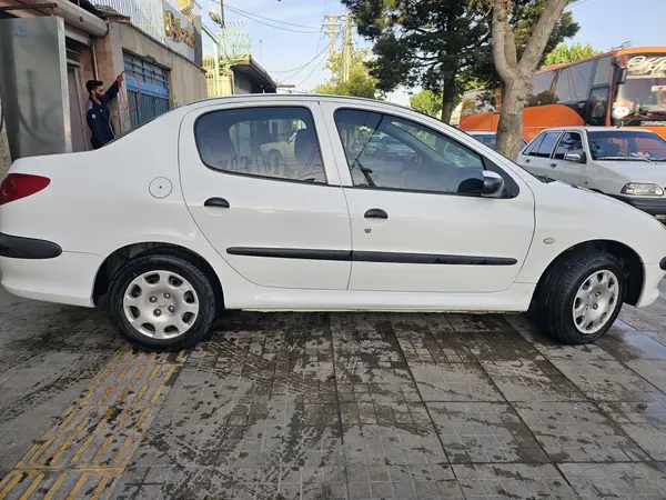 پژو  206 SD