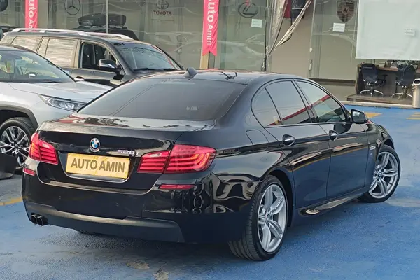 ب ام و، سری 5 سدان