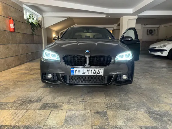 ب ام و، سری 5 سدان