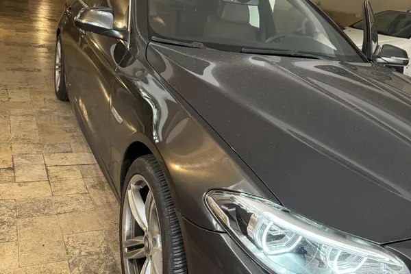 ب ام و، سری 5 سدان