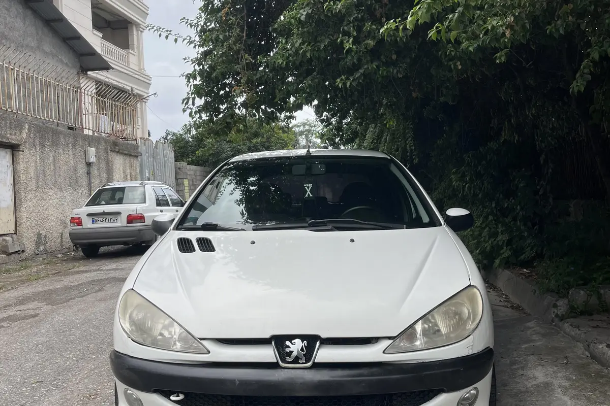 پژو،  206
