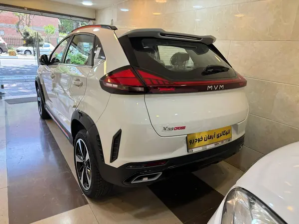 ام وی ام، X33 کراس