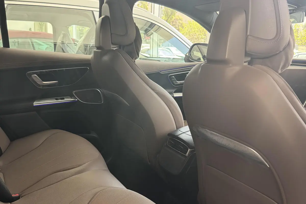بنز  EQE SUV