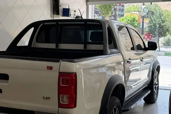 کی ام سی  T8