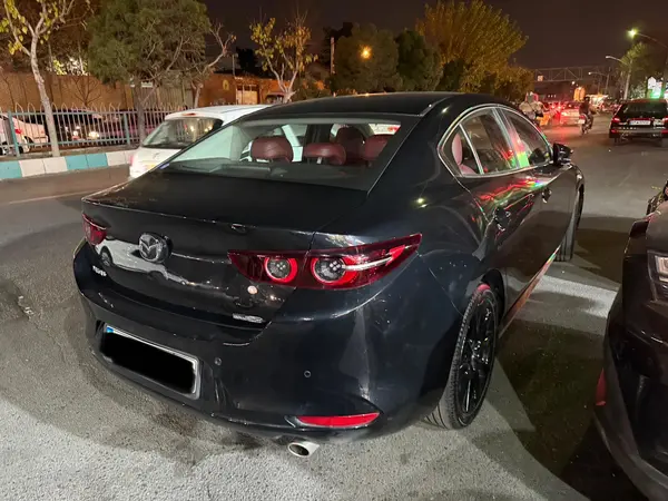 مزدا، 3 وارداتی