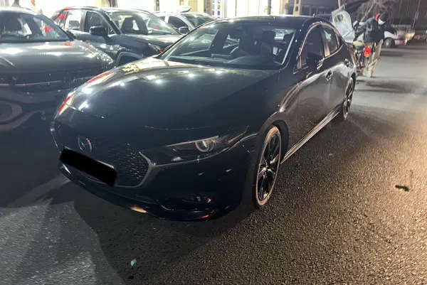 مزدا، 3 وارداتی