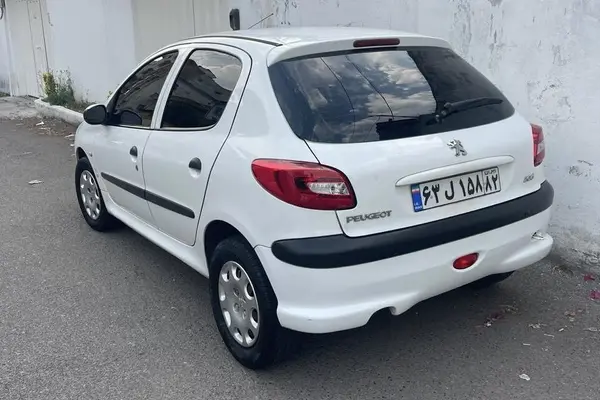 پژو  206