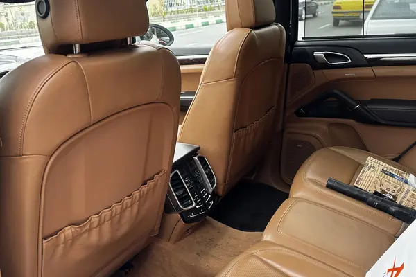 پورشه، کاین