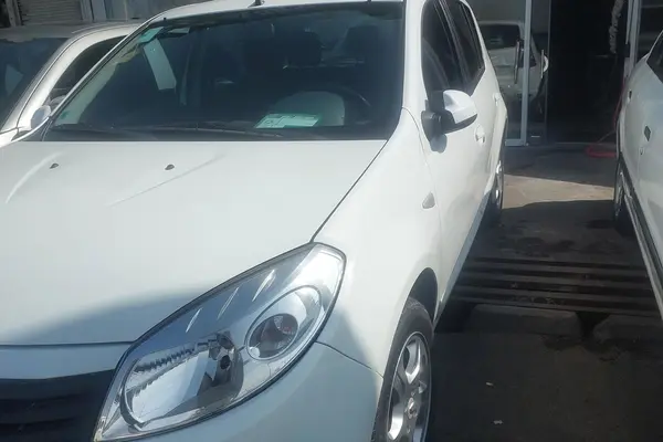 رنو، ساندرو